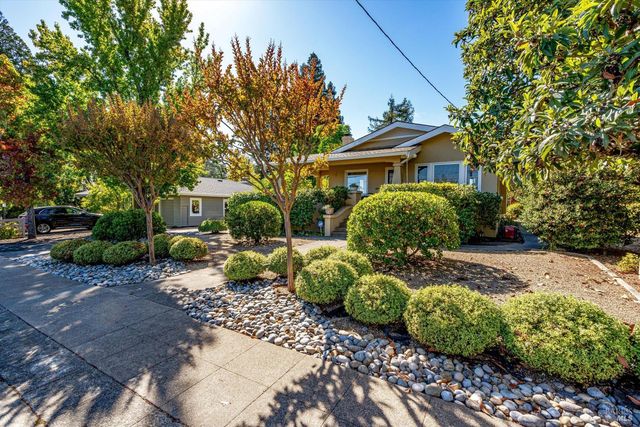 1709 Spring Mountain Rd, St. Helena, CA 94574