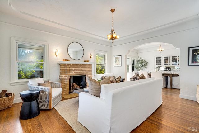 1709 Spring Mountain Rd, St. Helena, CA 94574