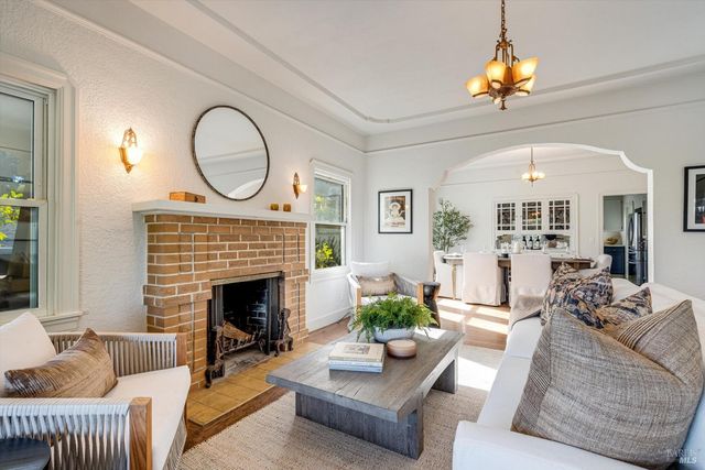 1709 Spring Mountain Rd, St. Helena, CA 94574