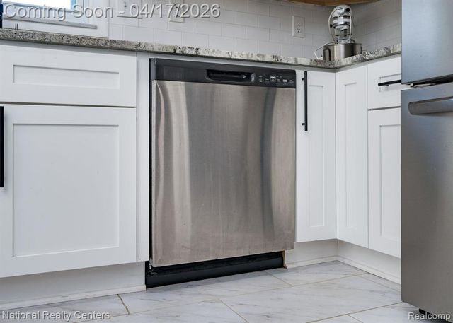 261 Reitman Court, Rochester Hills, MI 48307