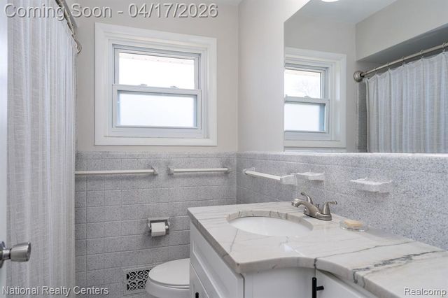 261 Reitman Court, Rochester Hills, MI 48307