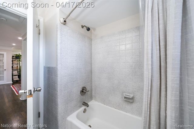 261 Reitman Court, Rochester Hills, MI 48307