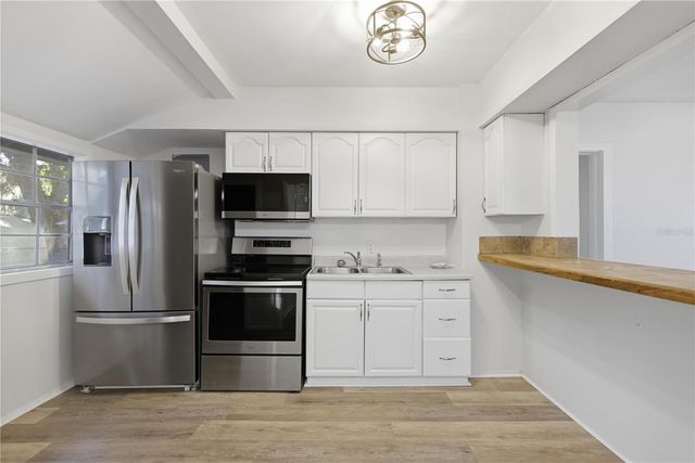 604 ROSS STREET, Leesburg, FL 34748