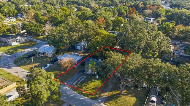 604 ROSS STREET, Leesburg, FL 34748