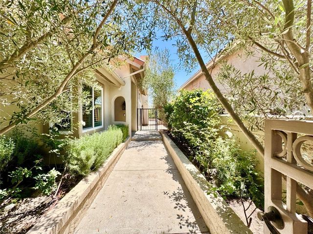 18 Via Andorra, Coto De Caza, CA 92679