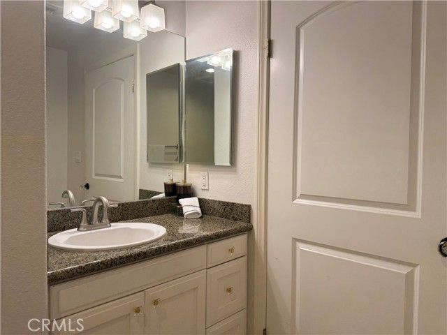 3740 Santa Rosalia Road Unit 425, Los Angeles, CA 90008