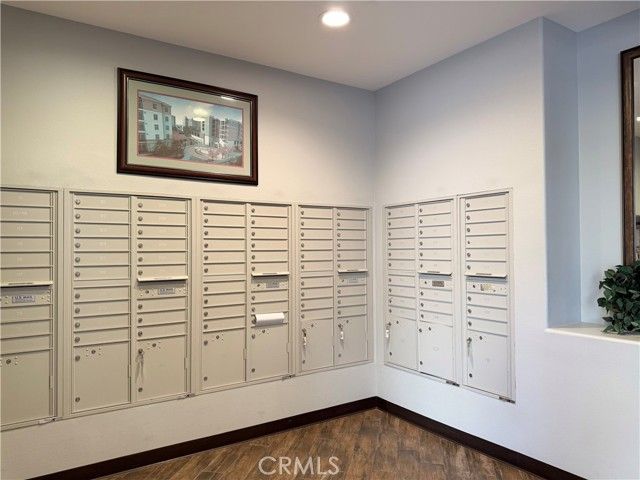 3740 Santa Rosalia Road Unit 425, Los Angeles, CA 90008