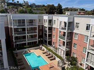 3740 Santa Rosalia Road Unit 425, Los Angeles, CA 90008