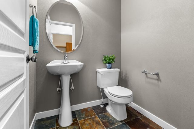 20392 Aberdeen Drive, Bend, OR 97702