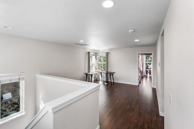 20392 Aberdeen Drive, Bend, OR 97702