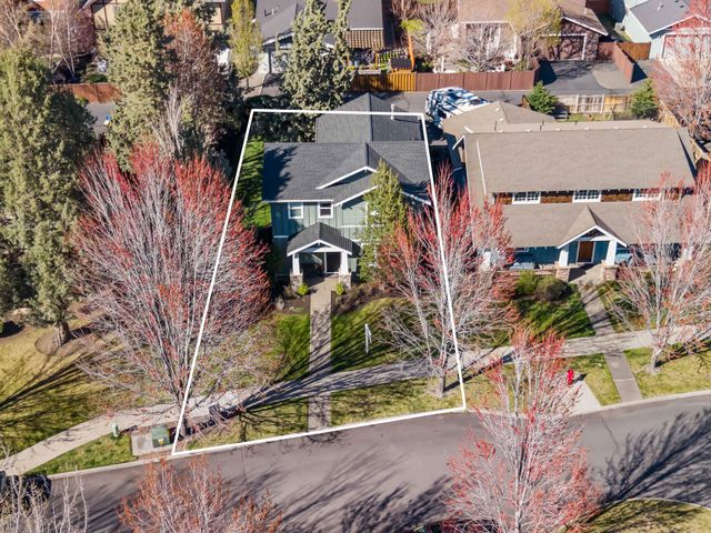 20392 Aberdeen Drive, Bend, OR 97702