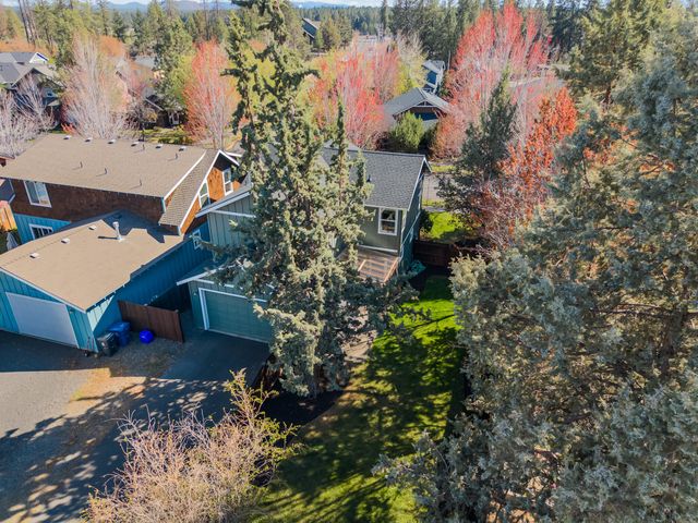 20392 Aberdeen Drive, Bend, OR 97702