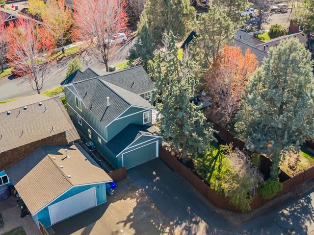 20392 Aberdeen Drive, Bend, OR 97702