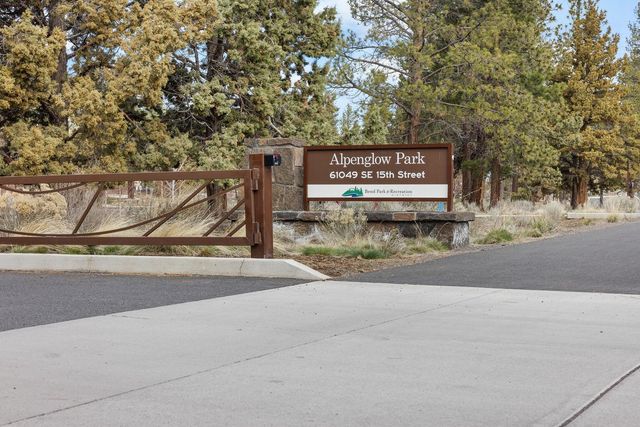 20392 Aberdeen Drive, Bend, OR 97702