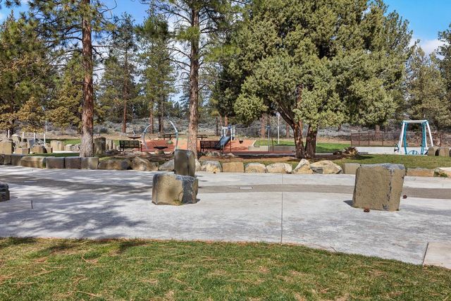 20392 Aberdeen Drive, Bend, OR 97702