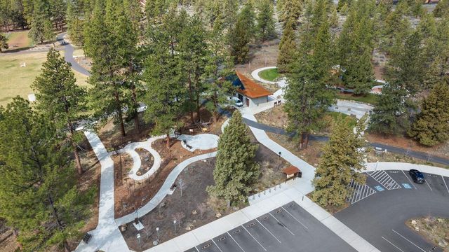 20392 Aberdeen Drive, Bend, OR 97702