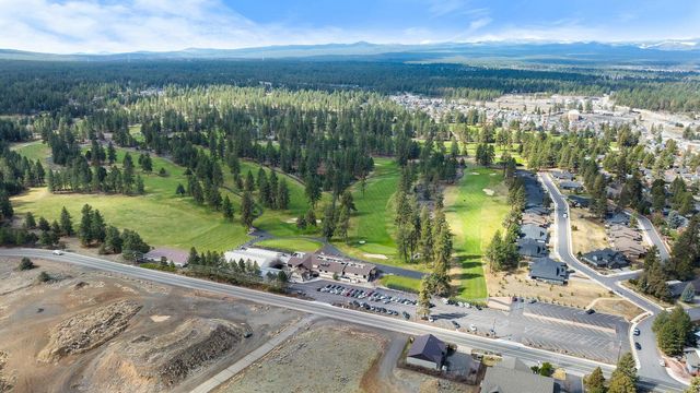20392 Aberdeen Drive, Bend, OR 97702