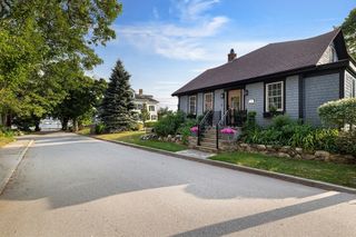 10 Cherry Street, Fairhaven, MA 02719