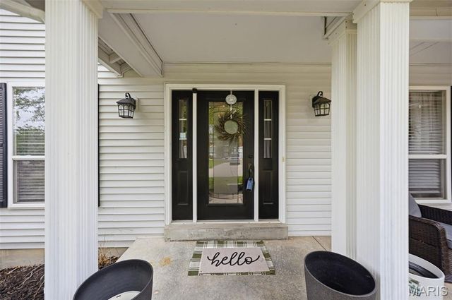 5014 Royal Burgess Drive, St Peters, MO 63304