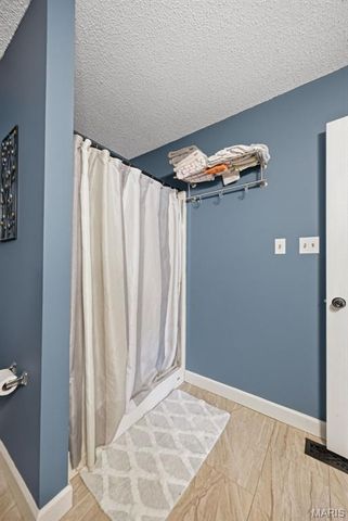 5014 Royal Burgess Drive, St Peters, MO 63304