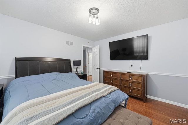 5014 Royal Burgess Drive, St Peters, MO 63304