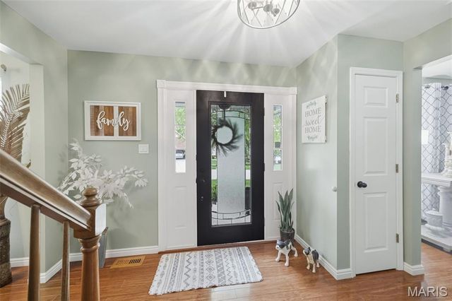 5014 Royal Burgess Drive, St Peters, MO 63304