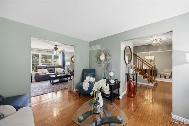 5014 Royal Burgess Drive, St Peters, MO 63304