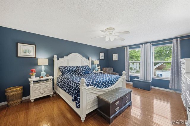 5014 Royal Burgess Drive, St Peters, MO 63304