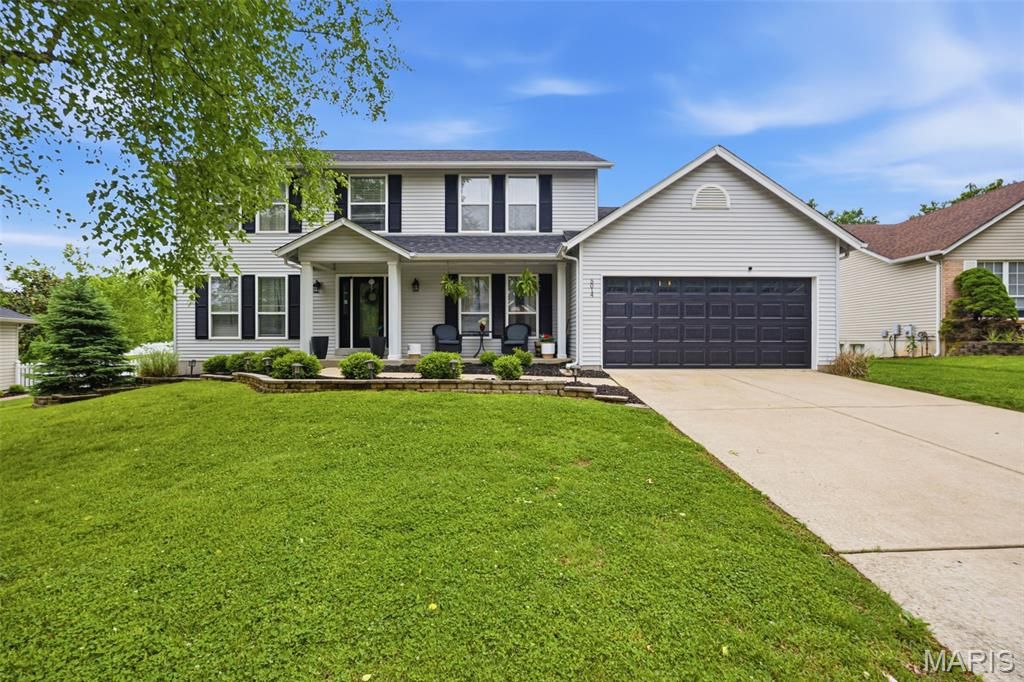 5014 Royal Burgess Drive, St Peters, MO 63304