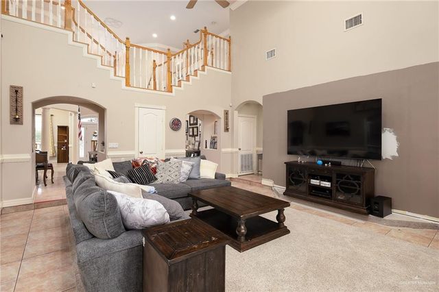 23725 N Val Verde Road, Edinburg, TX 78542