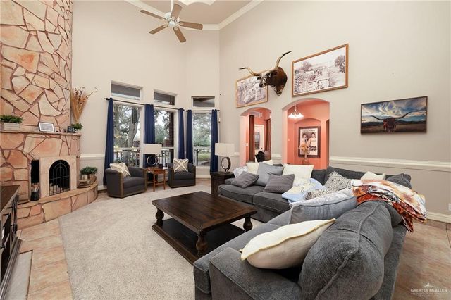 23725 N Val Verde Road, Edinburg, TX 78542