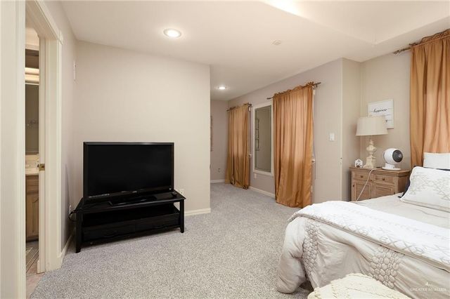 23725 N Val Verde Road, Edinburg, TX 78542