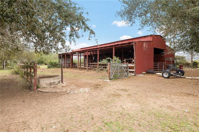 23725 N Val Verde Road, Edinburg, TX 78542