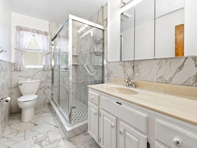 5 N Shenorock Drive, Yorktown Heights, NY 10598