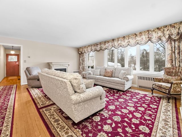 5 N Shenorock Drive, Yorktown Heights, NY 10598