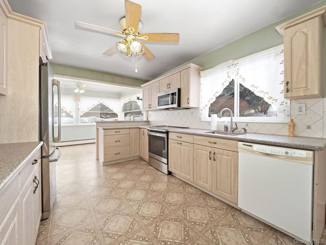 5 N Shenorock Drive, Yorktown Heights, NY 10598