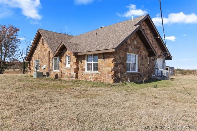 6916 State Hwy 113 Highway, Mcalester, OK 74501