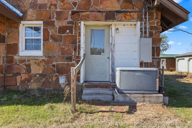 6916 State Hwy 113 Highway, Mcalester, OK 74501