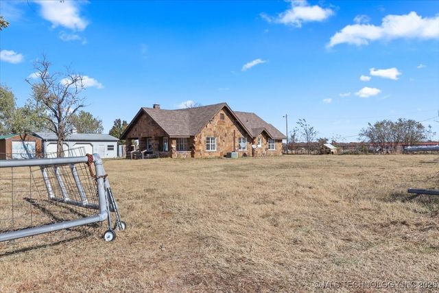 6916 State Hwy 113 Highway, Mcalester, OK 74501