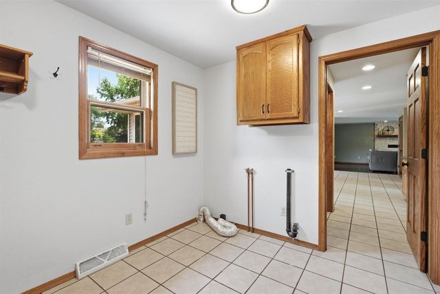 1502 E CRANBERRY DRIVE, Appleton, WI 54915