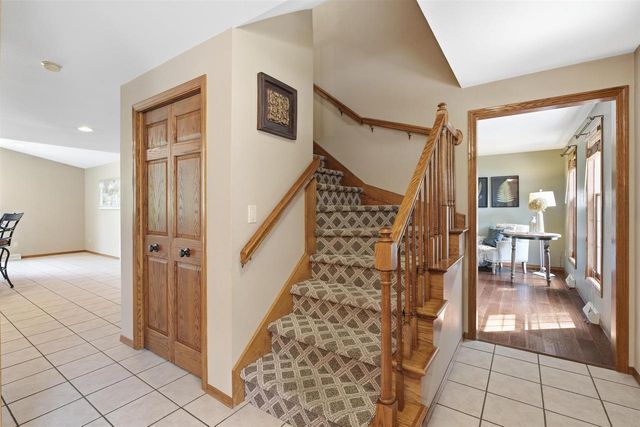 1502 E CRANBERRY DRIVE, Appleton, WI 54915