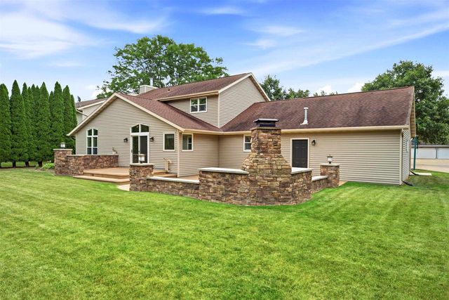 1502 E CRANBERRY DRIVE, Appleton, WI 54915