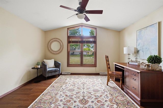 1502 E CRANBERRY DRIVE, Appleton, WI 54915