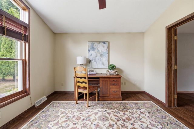 1502 E CRANBERRY DRIVE, Appleton, WI 54915