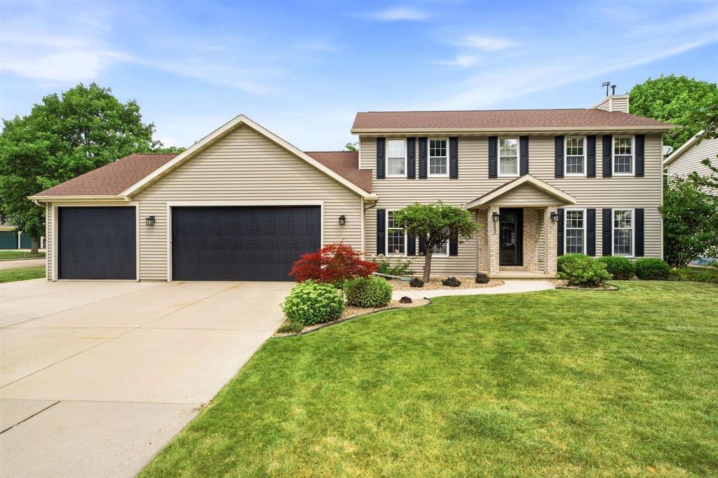 1502 E CRANBERRY DRIVE, Appleton, WI 54915