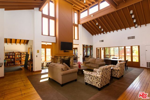 12310 Summertime Lane 310, Culver City, CA 90230