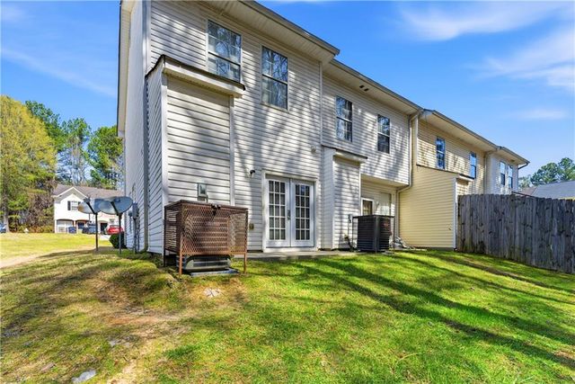 1686 Camden Forrest Trail, Riverdale, GA 30296