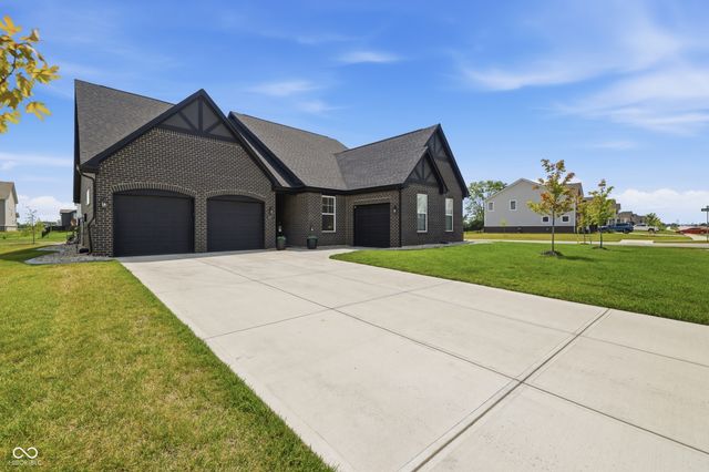 5577 Volanti Way, Greenwood, IN 46143