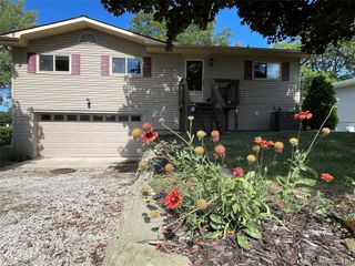 186 Bedford Drive, Brooklyn, MI 49230