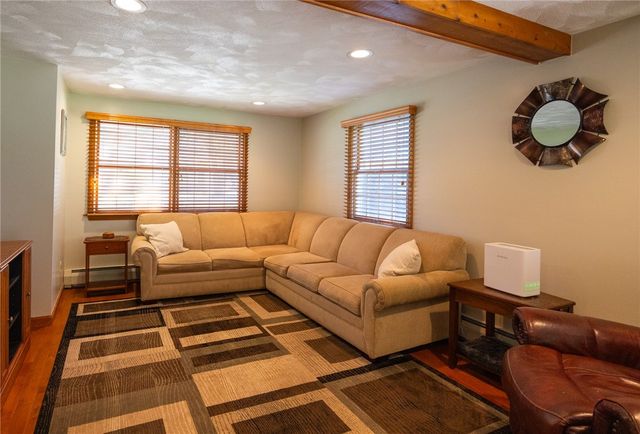 14 Sutton Street, Smithfield, RI 02828